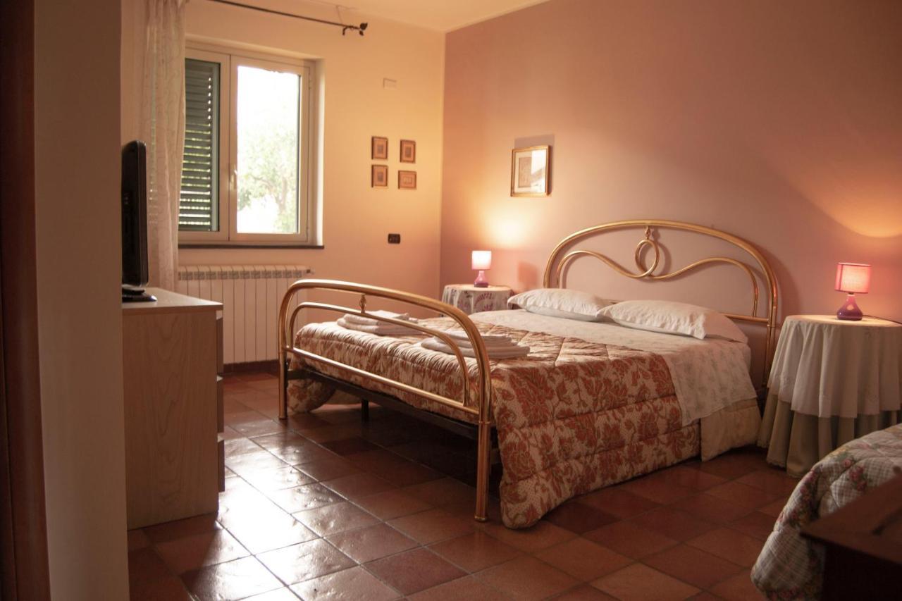 A Nespulara Bed & Breakfast Galati Marina Dış mekan fotoğraf